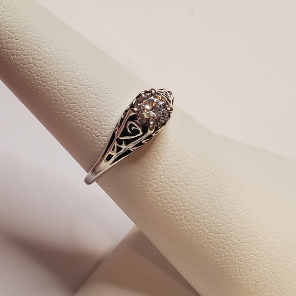 Vintage Scrolled Sterling Ring - Picture 15 of 16